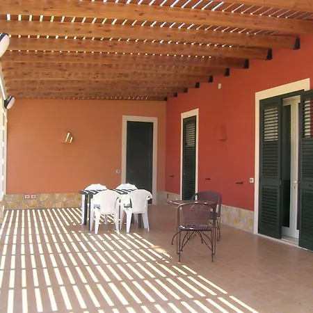 Aparthotel Itaca *